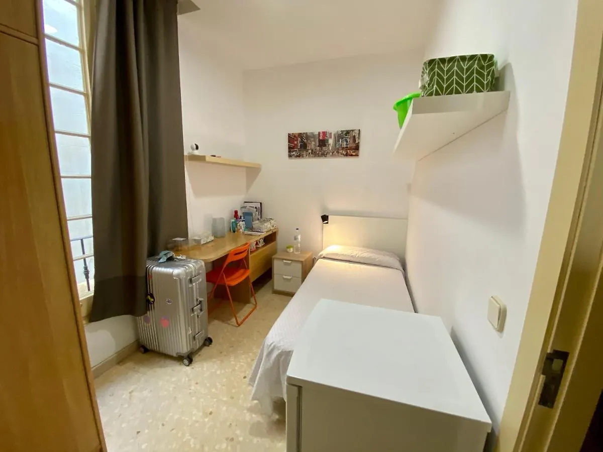 Barcelona Housing Recommend For Students Apartment 0*,