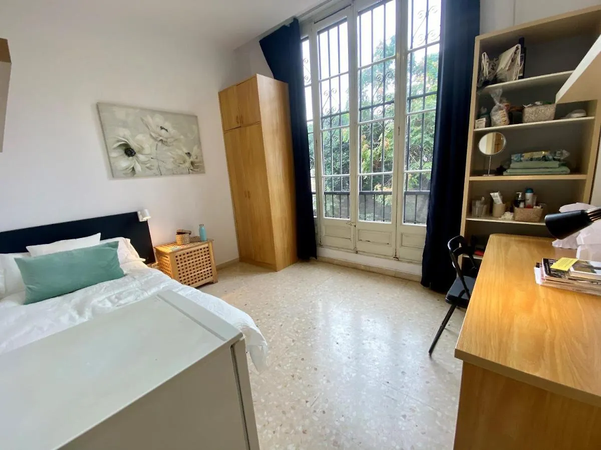 Barcelona Housing Recommend For Students Apartment 0*,  Spain